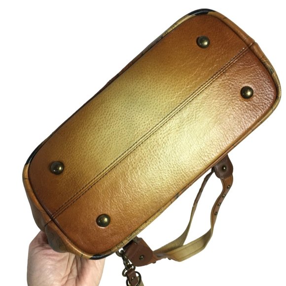 Anuschka NEVER USED Handpainted Leather Shoulder Bag Quilted Butterfly - Picture 12 of 13